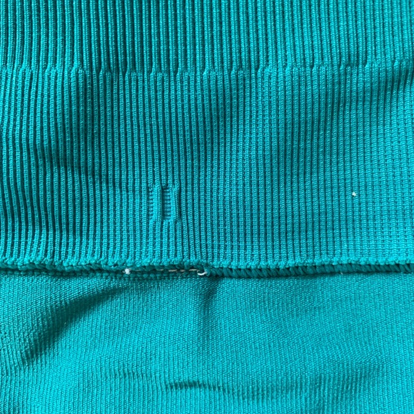 Lululemon Zone In crop - Picture 4 of 5